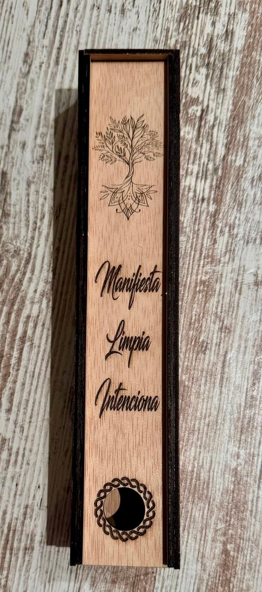 Caja para varitas de incienso árbol triple luna