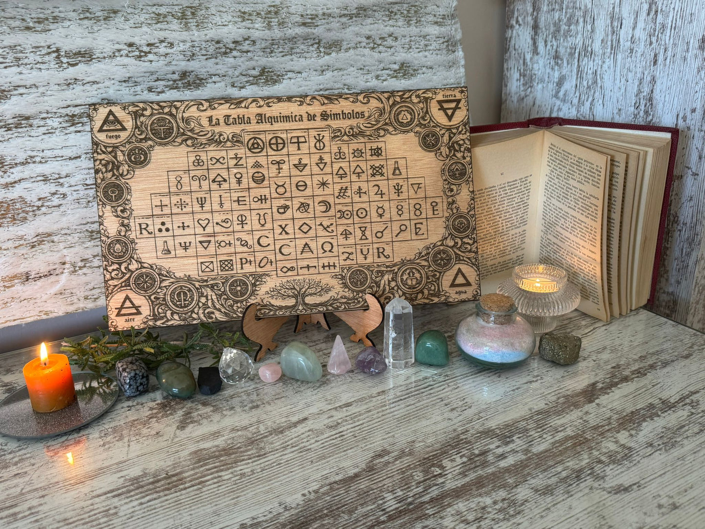 Tabla alquímica de símbolos – Sabiduría ancestral en madera
